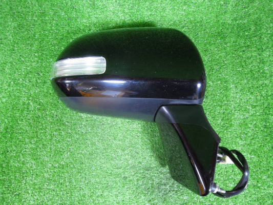 Espejo retrovisor del Toyota Voxy