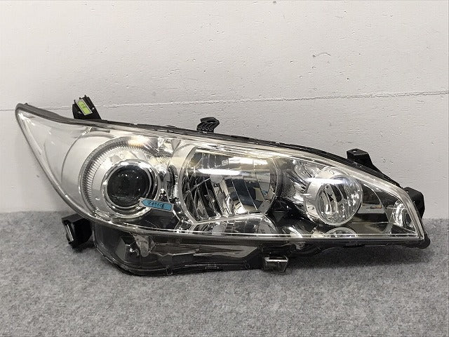 Toyota Wish Headlight (2009 Up ZGE) – Jamstar Biz